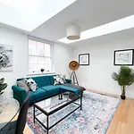 Museum St Central Soho Townhouse